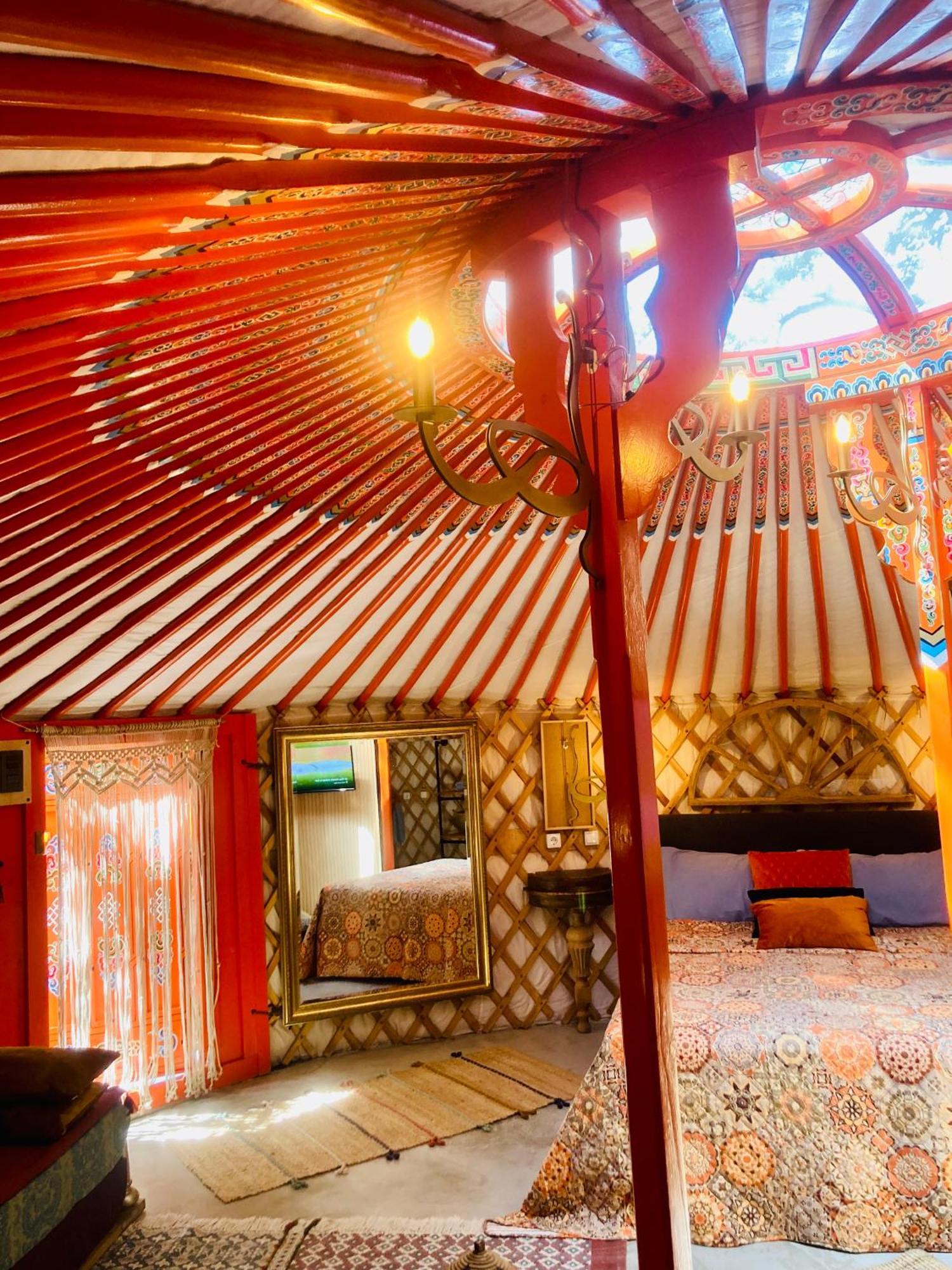 Yurta Arco Iris Hotel Riba-Roja De Turia Ngoại thất bức ảnh